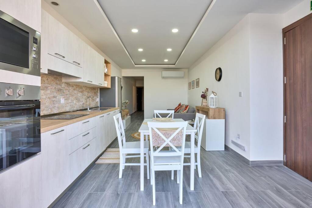 Two Bedroom Apartment In Xemxija, St. Paul'S Bay Ngoại thất bức ảnh